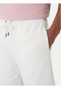 Guess Jeans Szorty sportowe M6GD49 KCPR1 Biały Regular Fit. Kolor: biały. Materiał: bawełna. Styl: sportowy #3