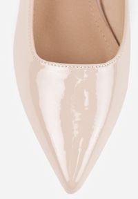 Born2be - Beżowe Sandały Vices Bez Pięty ze Skórzaną Wkładką i Metaliczną Wstawką Sarozi. Okazja: na co dzień. Zapięcie: sprzączka. Kolor: beżowy. Materiał: skóra. Wzór: kwiaty. Styl: casual, klasyczny, elegancki #5