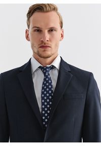 Pako Lorente - PAKO LORENTE – Gładka granatowa marynarka garniturowa. Kolor: niebieski. Materiał: poliester, wełna, elastan. Wzór: gładki. Styl: klasyczny