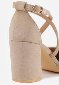 Born2be - Ciemnobeżowe Czółenka Vices na Obcasie z Wkładką ze Skóry Naturalnej i Ozdobnymi Paskami Leaniella. Okazja: na co dzień, na ślub cywilny, do pracy, na wesele. Zapięcie: pasek. Kolor: beżowy. Materiał: skóra. Wzór: aplikacja, paski. Obcas: na obcasie. Styl: casual, wizytowy. Wysokość obcasa: średni #5