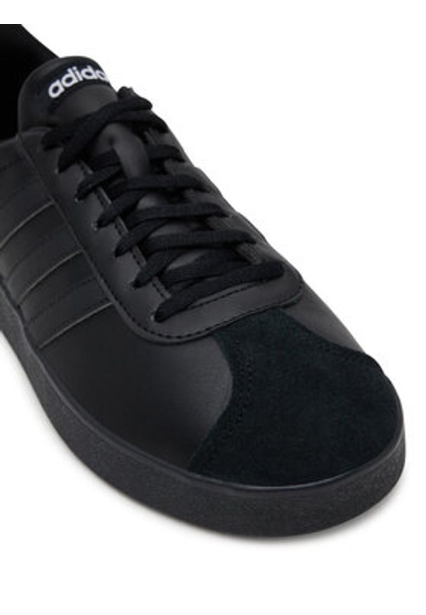 Adidas - adidas Sneakersy Mercedes - AMG Petronas Formula One Team Vl Court Base Trainers JR1067 Czarny. Kolor: czarny. Materiał: zamsz, skóra