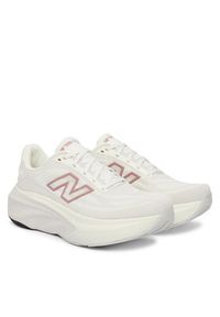 New Balance Buty do biegania More V6 WMOR3YI Biały. Kolor: biały. Materiał: materiał #6