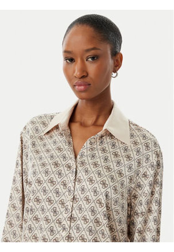 Guess Koszula W4YH47 WF1T2 Beżowy Regular Fit. Kolor: beżowy. Materiał: syntetyk