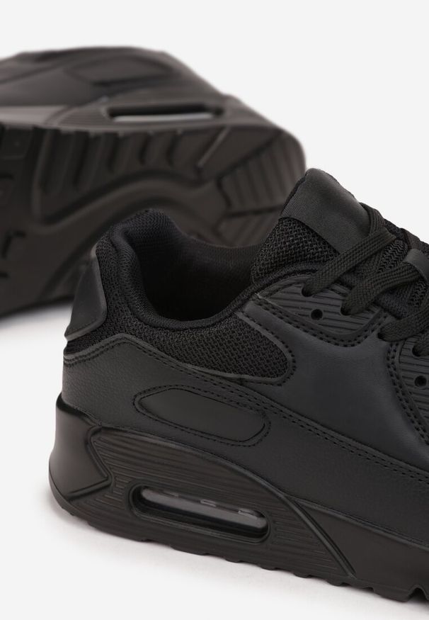 Born2be - Czarne Sneakersy na Grubej Podeszwie z Wstawką Denni. Wysokość cholewki: przed kostkę. Kolor: czarny. Materiał: materiał. Szerokość cholewki: normalna. Wzór: aplikacja