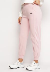 Born2be - Różowe Spodnie Dresowe Bawełniane Basira. Kolor: różowy. Materiał: bawełna, dresówka #1