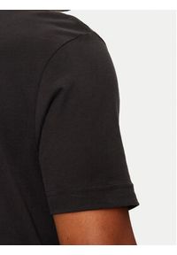 Calvin Klein Jeans T-Shirt J30J326158 Czarny Regular Fit. Kolor: czarny. Materiał: bawełna