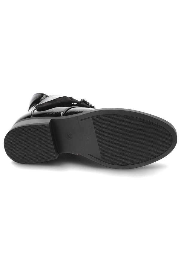 Czarne Botki S.Barski Eleganckie Obuwie Damskie Z Ozdobą. Okazja: na co dzień. Kolor: czarny. Materiał: materiał, lakier. Wzór: aplikacja. Obcas: na obcasie. Styl: elegancki. Wysokość obcasa: niski