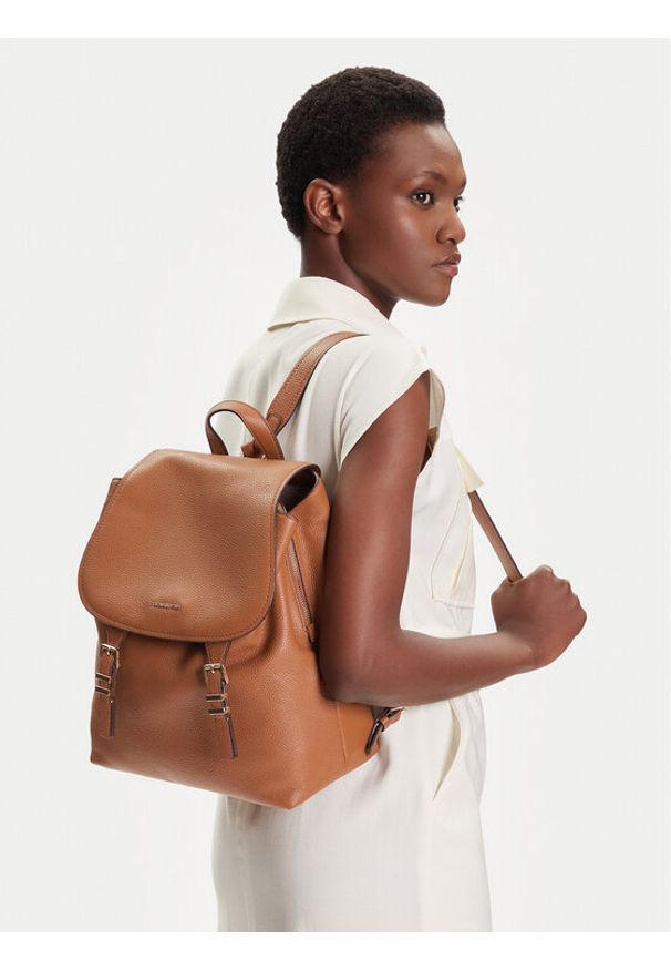 MICHAEL Michael Kors Plecak Quinn 30T5GQNB2L Brązowy. Kolor: brązowy. Materiał: skóra
