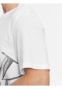 Calvin Klein Jeans T-Shirt J30J324022 Biały Regular Fit. Kolor: biały. Materiał: bawełna #4