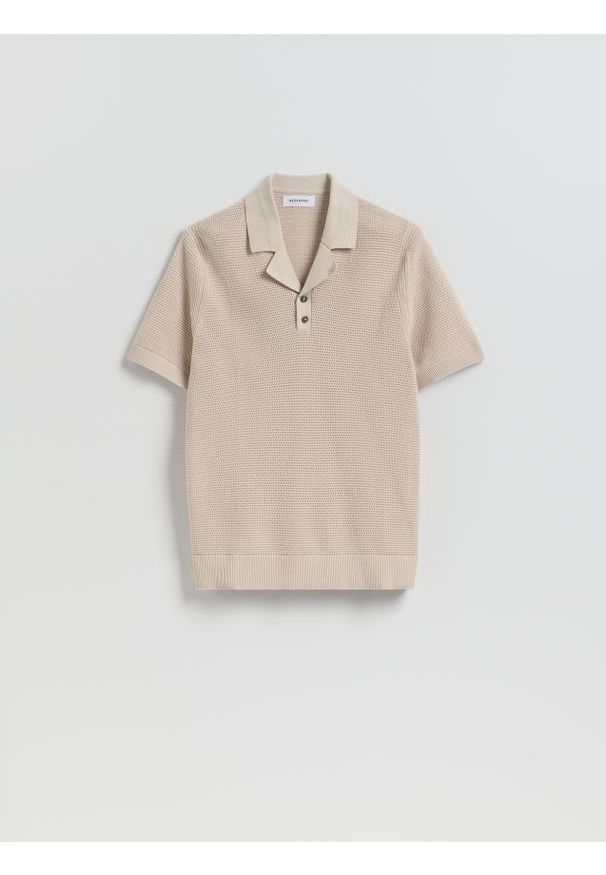 Reserved - Strukturalny sweter polo - kremowy. Typ kołnierza: polo. Kolor: kremowy. Materiał: dzianina, bawełna