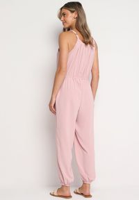 Born2be - Różowy Bawełniany Kombinezon na Regulowanych Ramiączkach ze Ściągaczem w Talii Beamla. Okazja: na co dzień. Kolor: różowy. Materiał: bawełna. Długość rękawa: na ramiączkach. Długość: długie. Styl: klasyczny, casual, elegancki #5