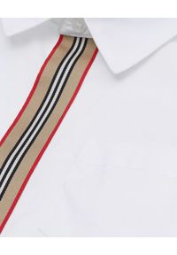 BURBERRY CHILDREN - Bawełniana koszula Icon Stripe 3-14 lat. Kolor: biały. Materiał: bawełna. Długość rękawa: długi rękaw. Długość: długie. Sezon: lato. Styl: klasyczny, sportowy, elegancki #2
