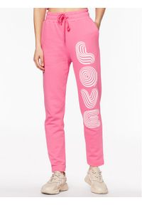 Love Moschino - LOVE MOSCHINO Spodnie dresowe W155609M 4457 Różowy Regular Fit. Kolor: różowy. Materiał: bawełna, dresówka