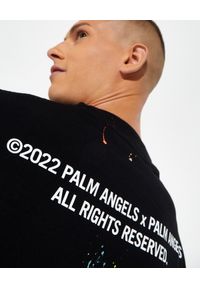 PALM ANGELS - Czarny t-shirt z nadrukiem z palmą. Kolor: czarny. Materiał: bawełna, tkanina. Wzór: nadruk. Styl: klasyczny #4