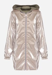 Born2be - Ciemnozielona Kurtka Dwustronna z Nieodpinanym Kapturem i Metalicznym Efektem Lirednil. Kolor: zielony. Wzór: gładki. Styl: elegancki #2