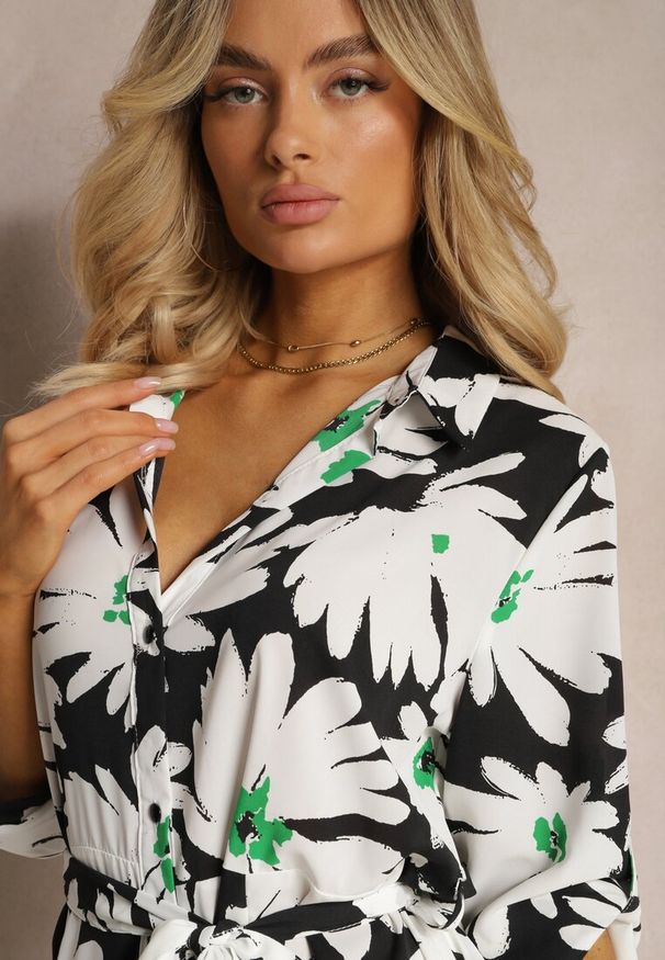 Renee - Czarno-Biała Sukienka Chavis. Kolor: czarny. Długość rękawa: długi rękaw. Wzór: kwiaty. Typ sukienki: koszulowe. Długość: midi