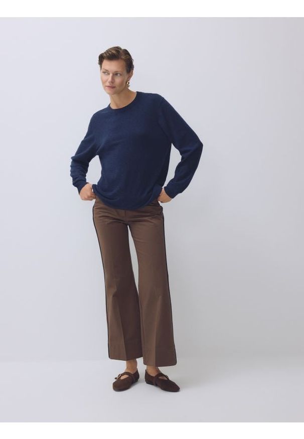 Reserved - Sweter z domieszką kaszmiru - granatowy. Kolor: niebieski. Materiał: kaszmir