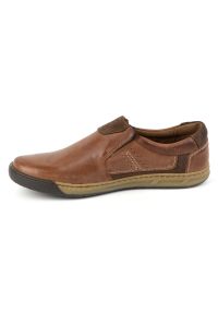 KOMODO Buty męskie skórzane wsuwane 934K brązowe. Okazja: na co dzień. Zapięcie: bez zapięcia. Kolor: brązowy. Materiał: skóra. Styl: casual, elegancki #7