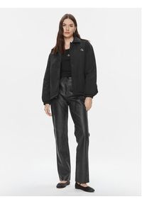 Calvin Klein Jeans Top J20J222566 Czarny Slim Fit. Kolor: czarny. Materiał: bawełna