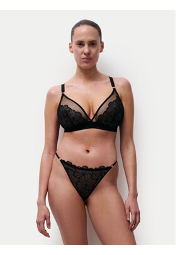 Chantelle Stringi Lush C22OG5 Czarny. Kolor: czarny. Materiał: syntetyk