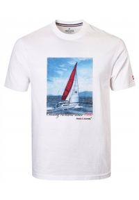 Biała Męska Koszulka (T-Shirt) - Pako Jeans - Żaglówka. Okazja: na co dzień. Kolor: biały. Materiał: bawełna. Wzór: nadruk. Styl: casual #1