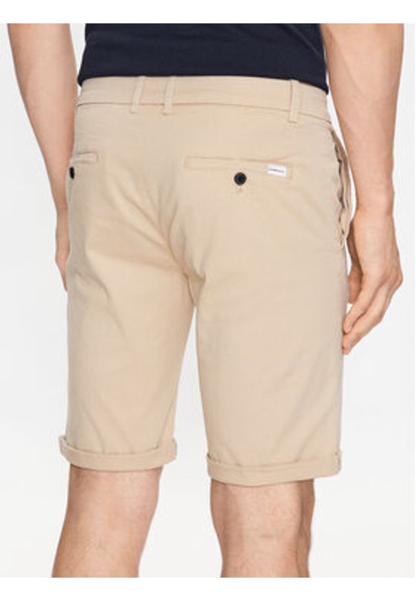 Lindbergh Szorty materiałowe 30-505044 Beżowy Slim Fit. Kolor: beżowy. Materiał: bawełna