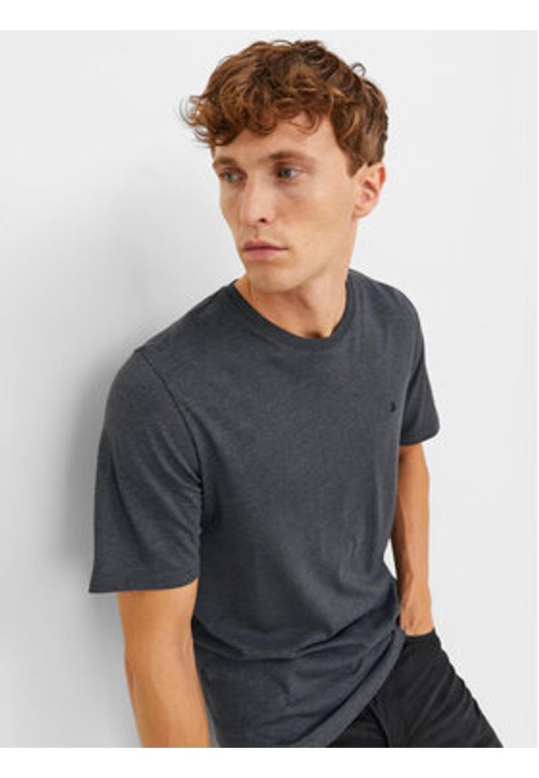 Jack & Jones T-Shirt Paulos 12245087 Szary Standard Fit. Kolor: szary. Materiał: bawełna