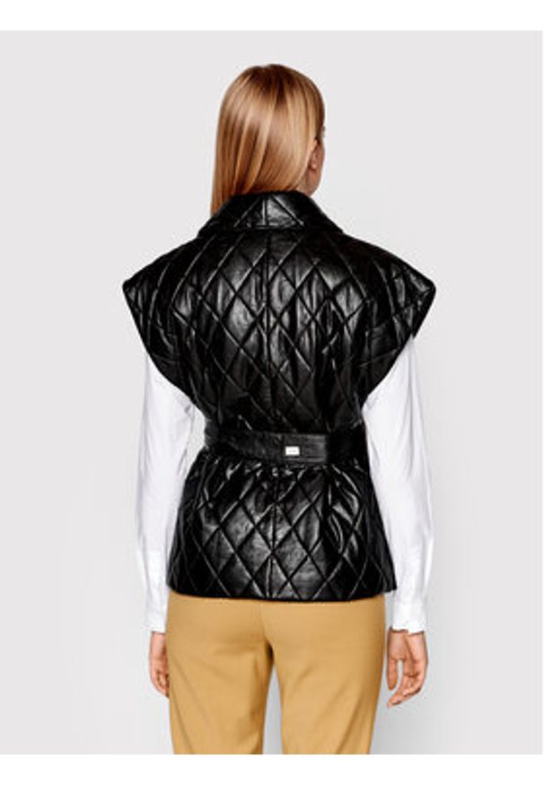 GESTUZ - Gestuz Bezrękawnik 10905878 Czarny Regular Fit. Kolor: czarny. Materiał: skóra. Długość rękawa: bez rękawów