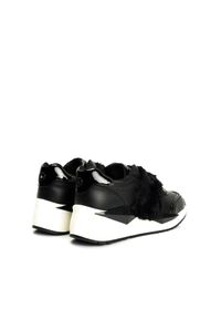 Guess Sneakersy "Tinsel" | FL8TI2 LEA12 / Tinsel | Kobieta | Czarny. Wysokość cholewki: przed kostkę. Zapięcie: bez zapięcia. Kolor: czarny. Materiał: tkanina, syntetyk, materiał, skóra. Wzór: aplikacja. Obcas: na koturnie #4