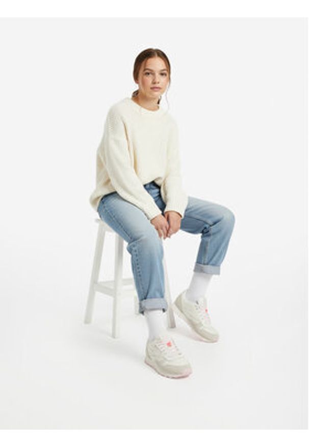 Reebok Sneakersy EO-CLASSIC LEATHER 100224475 Écru. Kolor: kremowy. Materiał: skóra. Model: Reebok Classic