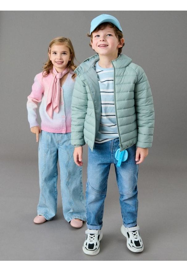 Sinsay - Jeansy chino z efektem sprania - niebieski. Kolor: niebieski