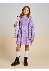 Sinsay - Sukienka w kwiaty z elastycznym marszczeniem - wielobarwny. Wzór: kwiaty #1