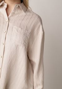 Born2be - Beżowa Wiskozowa Koszula z Dodatkiem Lnu z Tkaniny Strukturalnej Noma. Okazja: na co dzień. Kolor: beżowy. Materiał: tkanina, wiskoza, len. Styl: casual #3