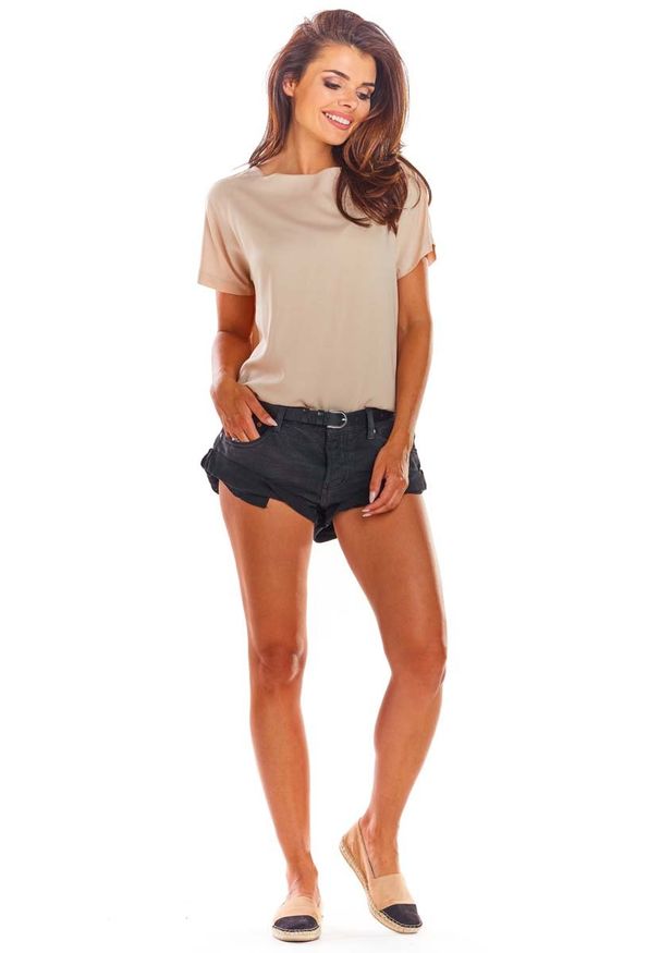 Awama - Beżowa Oversizowa Bluzka Wiązana na Plecach. Kolor: beżowy. Materiał: elastan, wiskoza