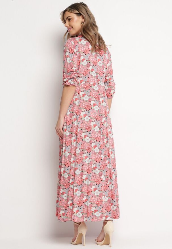 Born2be - Różowo-Czerwona Sukienka Koszulowa Fabillus. Okazja: na spacer. Kolor: różowy. Wzór: kwiaty. Typ sukienki: koszulowe. Materiał: tkanina. Długość rękawa: długi rękaw. Sezon: wiosna, lato. Styl: boho, klasyczny. Długość: maxi