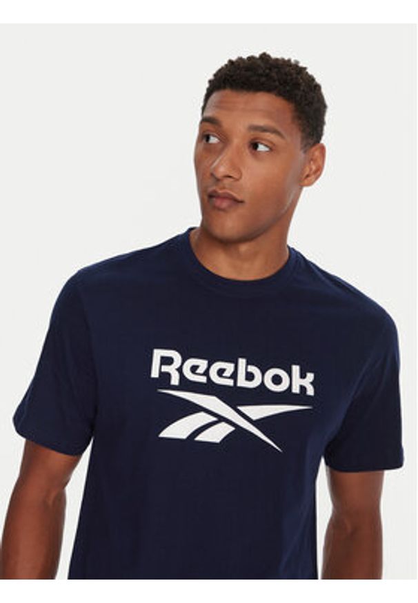 Reebok T-Shirt RK25141CCM Granatowy Regular Fit. Kolor: niebieski. Materiał: bawełna