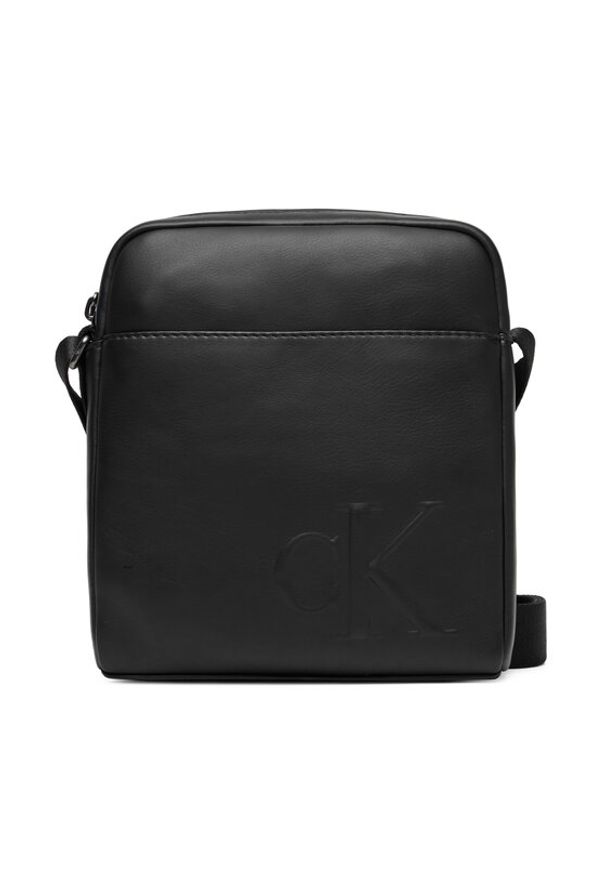 Calvin Klein Saszetka Ck Reporter LV04D3248G Czarny. Kolor: czarny. Materiał: skóra