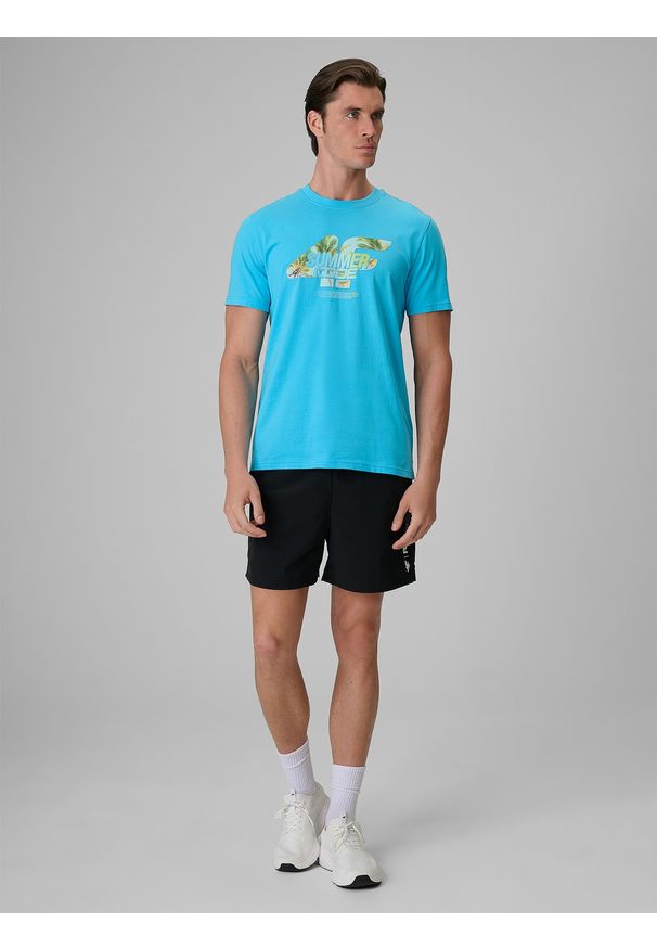 4f - 4F T-shirt regular z nadrukiem męski - niebieski S. Okazja: na co dzień. Kolor: niebieski. Materiał: materiał, bawełna. Długość: długie. Wzór: nadruk. Sezon: lato. Styl: klasyczny, casual