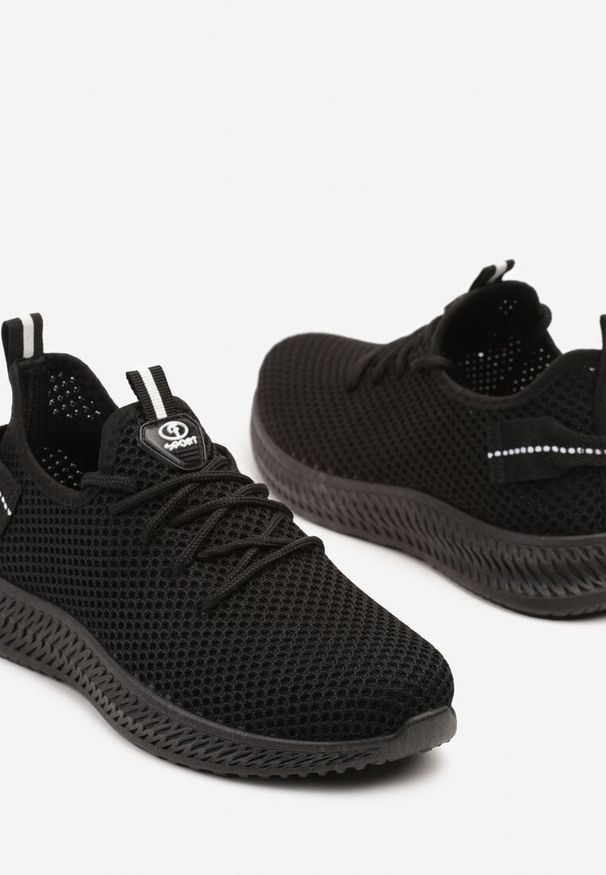 Renee - Czarne Elastyczne Buty Sportowe Sneakersy Nuriane. Okazja: na co dzień. Kolor: czarny. Materiał: jeans