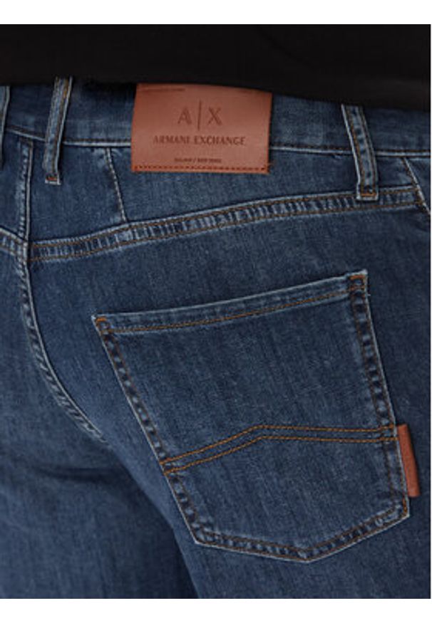 Armani Exchange Szorty jeansowe XM000073 AF13089 MB002 Granatowy Slim Fit. Kolor: niebieski. Materiał: bawełna