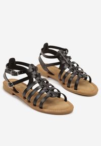 Renee - Czarne Sandały w Stylu Rzymianek Addmea. Okazja: na co dzień. Zapięcie: sprzączka. Kolor: czarny. Styl: elegancki, casual