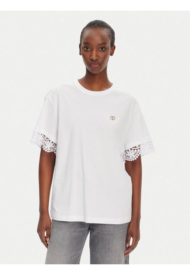 TwinSet - TWINSET T-Shirt 251TT2410 Biały Relaxed Fit. Kolor: biały. Materiał: bawełna