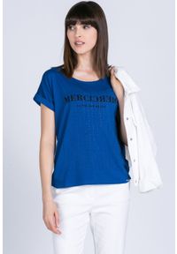 Monnari - T-shirt z połyskującymi dżetami. Okazja: na co dzień. Kolor: niebieski. Materiał: wiskoza. Długość rękawa: krótki rękaw. Długość: krótkie. Wzór: napisy. Styl: casual #5