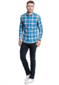 Wrangler - KOSZULA MĘSKA WRANGLER LS 1PKT BUTTON DOWN PARISIAN BLUE W5A3BMX96 112130022. Typ kołnierza: button down #4