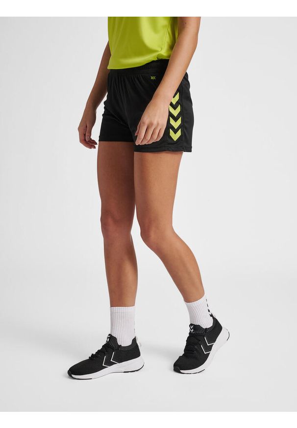Spodenki sportowe damskie Hummel Core XK Poly Shorts Woman. Kolor: czarny