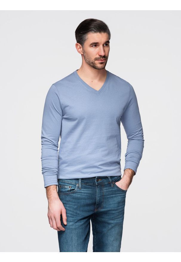 Ombre Clothing - Męski longsleeve bez nadruku z dekoltem w serek - niebieski denim V9 - Rozmiar: M. Okazja: na co dzień. Typ kołnierza: dekolt w serek. Kolor: niebieski. Materiał: denim. Długość rękawa: długi rękaw. Długość: długie. Wzór: gładki, jednolity. Styl: casual, elegancki, klasyczny