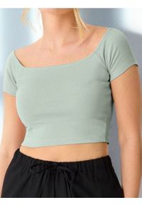 Sinsay - Crop top z krótkim rękawem - zielony. Kolor: zielony. Długość rękawa: krótki rękaw. Długość: krótkie