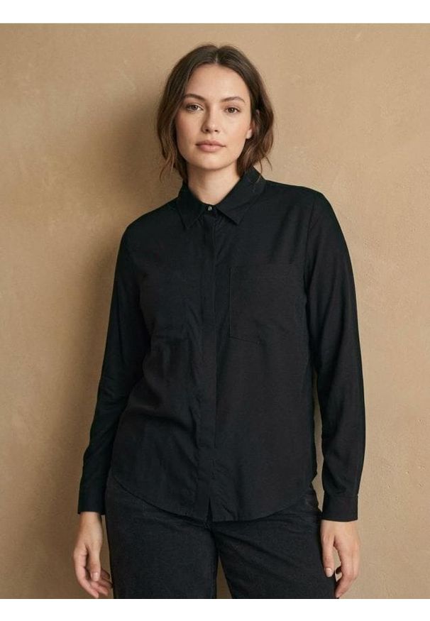Sinsay - Wiskozowa koszula z kieszeniami - czarny. Kolor: czarny. Materiał: wiskoza