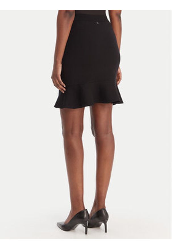 Guess Spódnica mini W6RD75 Z4422 Czarny Regular Fit. Kolor: czarny. Materiał: wiskoza