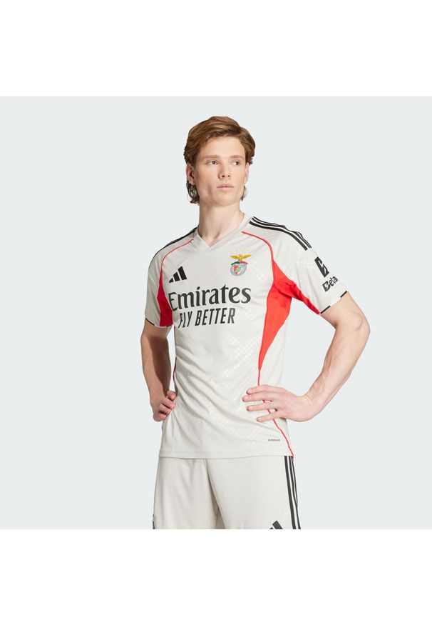 Adidas - Koszulka wyjazdowa Benfica 25/26. Kolor: beżowy